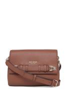 Gregoria Flap Crossbody Bags Crossbody Bags Brown GUESS