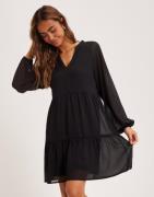 Object Collectors Item - Musta - Objmila Gia L/S Dress Noos