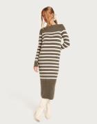 Vero Moda - Ruskea - Vmplaza Ls O-Neck Calf Dress Ga Boo