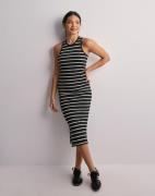 Only - Musta - Onlbelfast Stripe S/L Mididress Jrs