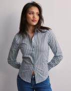 Nelly - Ruutu/Raita - Slim Fitted Shirt