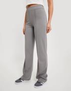 Nelly - Harmaa - Perfect Suit Pants