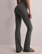 Nelly - Harmaa - Soft Chill Pants