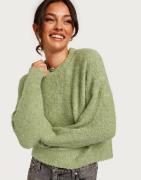 Pieces - Vihreä - Pcnatherine Ls O-Neck Knit Bc