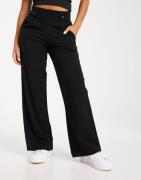 JDY - Musta - Jdygeggo New Long Pant Jrs Noos