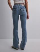 True Religion - Sininen - Becca Mid Rise Boot Cut Flap