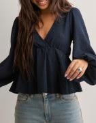 Nelly - Sininen - Fine Structure Blouse