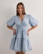 Malina - Sininen - Elvira v-neck mini dress
