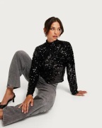 Nelly - Musta - Sequin Collar Top