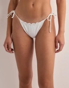 Nelly - Valkoinen - Frill Anglais Bikini Panty