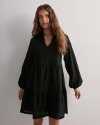 Mercer Amsterdam - Musta - Objlaila Gia L/S Re Short Dress Noo