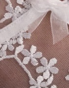 Nelly - Valkoinen - Flirty Thong