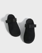UGG - Musta - W Goldenstar Clog