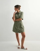 Only - Vihreä - Onlsilla 2/4 Short Button Dress Cc