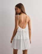 Nelly - Valkoinen - Volume Flounce Dress