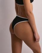 Nelly - Musta - Contrast Bikini Panty