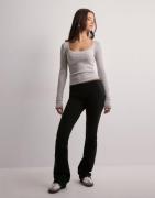 Nelly - Harmaa - Pointelle Scoop LS Top