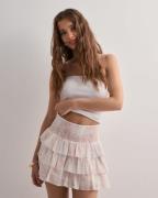 Nelly - Kukallinen - Frill Skirt