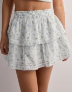 Nelly - Sininen - Lace Detail Frill Skirt