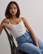 Vero Moda - Valkoinen - Vmlisa Pointelle Singlet Top Jrs No