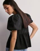 Nelly - Musta - Bow Puff Sleeve Blouse