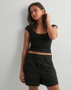 Pieces - Musta - Pcvilde Mw Shorts Wvn Noos