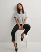 Pieces - Harmaa - Pctrace Ss Tee