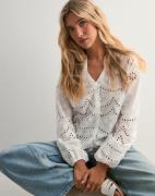Only - Valkoinen - Onlbine Lalisa Ls V-Neck Emb Top Wv