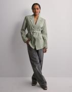 Vero Moda - Vihreä - Vmclaudia Ls Oversized Belt Blazer