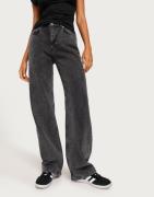 Woodbird - Musta - Carla Thun Black Jeans