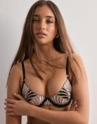 Bluebella - Musta - Katerine Wired Bra