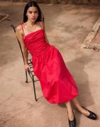 Nelly - Punainen - Tied Balloon Dress