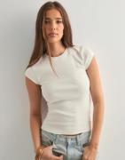 Nelly - Valkoinen - My Best Rib Tee