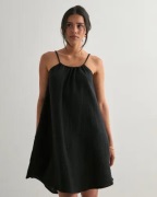 Vero Moda - Musta - Vmnatali Short Singlet Dress Wvn No