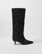 Nelly - Musta - Stiletto Under Knee Boot