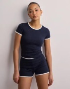 Nelly - Sininen - Contrast Seam Shorts
