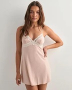 DORINA - Vaaleanpunainen - Origins Dress