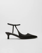 Nelly - Musta - Side Cut Pointy Heel