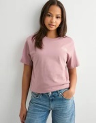 The North Face - Vaaleanpunainen - W Ss Box Nse Relaxed Tee