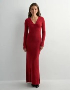 Nelly - Punainen - Long Twist Knit Dress