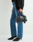 ATP ATELIER - Musta - Ormelle Grained Calf Bag