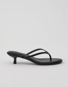 Nelly - Musta - Rounded Thong Heel