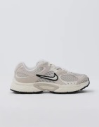 Nike - Valkoinen - W Nike V5 Rnr