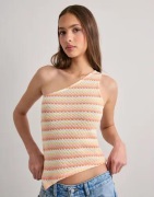 Nelly - Ruusukulta - In Love Shoulder Top