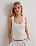 Nelly - Valkoinen - Ultra Soft Singlet