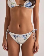 Malina - Sininen - Roselyn Crochet Trimmed Bikini