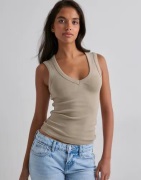 Gina Tricot - Beige - Tight v-neck rib tank