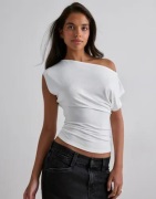 Nelly - Valkoinen - Ultra Soft Shoulder Top