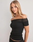 Nelly - Musta - Crochet Shoulder Top